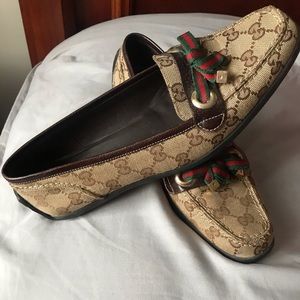 Gucci shoes for women size 9